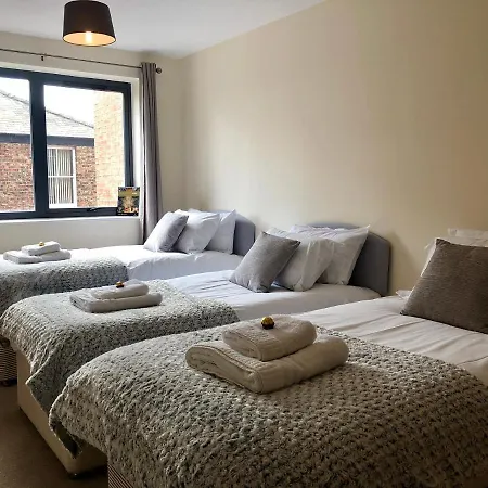 شقة Vikings Two Bedroom With Free Parking.