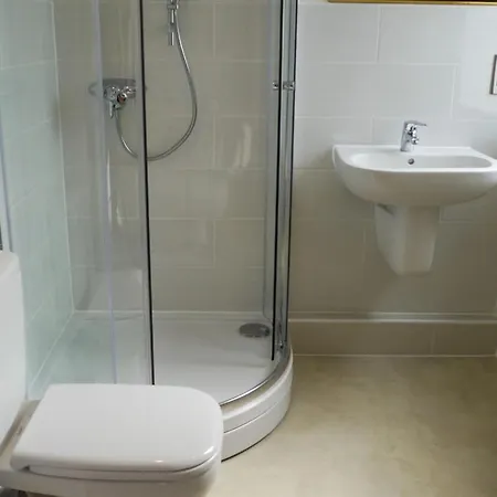 Vikings Two Bedroom With Free Parking. * יורק