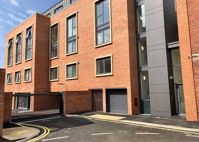 Vikings Two Bedroom With Free Parking. *