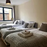 Apartamento Vikings Two Bedroom With Free Parking.